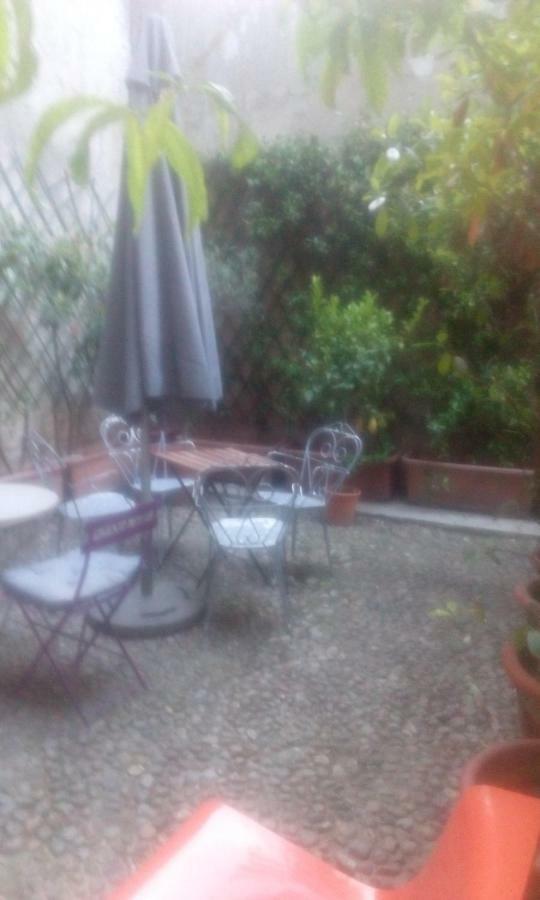 Central Apartment With Garden Milán Exterior foto
